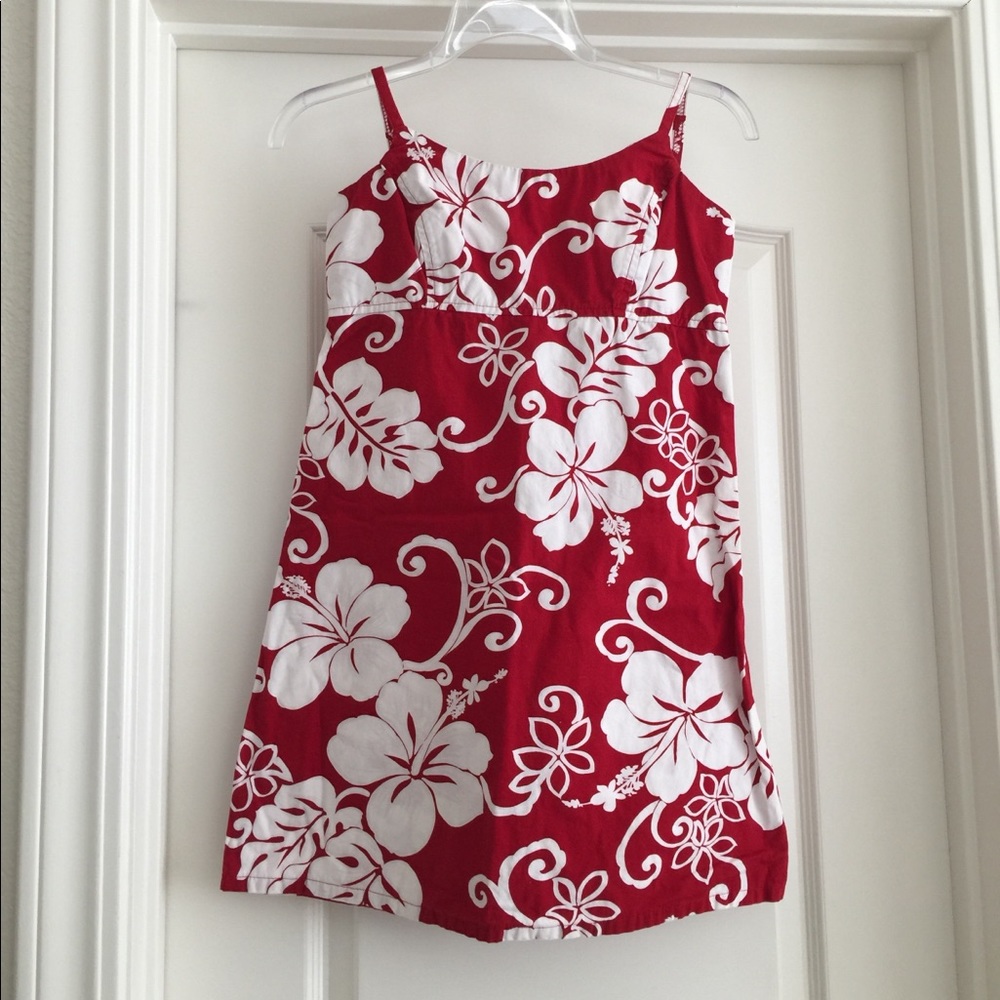 Red Hawaiian print dress